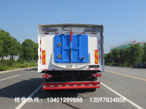 東風(fēng)天錦洗掃車(chē)(國(guó)六)